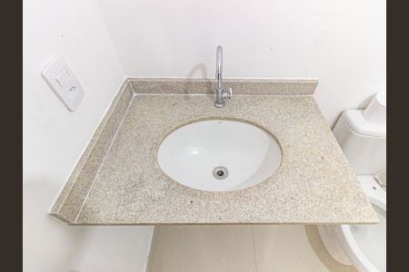 Apartamento à venda com 84m², 3 quartos e 1 vaga Apartamento à venda com 84m², 3 quartos e 1 vagaBanheiro