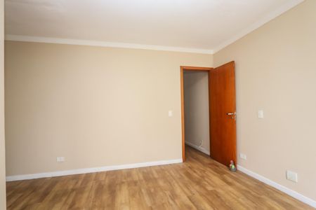 Casa para alugar com 109m², 3 quartos e 3 vagasSuite