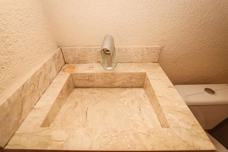 Casa para alugar com 109m², 3 quartos e 3 vagasLavabo