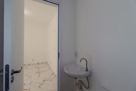 Banheiro de apartamento para alugar com 1 quarto, 33m² em Parque das Nações, Santo André
