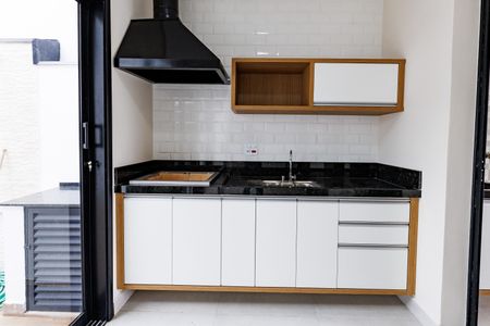 Casa de condomínio para alugar com 158m², 3 quartos e 4 vagas