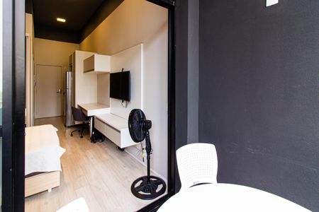 Studio para alugar com 28m², 1 quarto e sem vagaVaranda