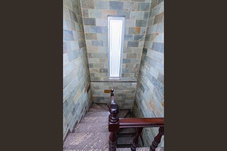 Casa para alugar com 120m², 3 quartos e 1 vagaEscada