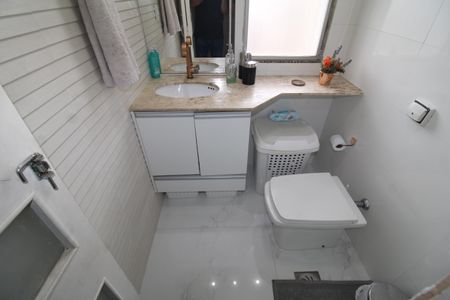 Apartamento à venda com 54m², 2 quartos e 1 vagaBanheiro 1