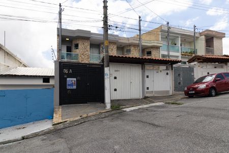 Casa para alugar com 120m², 3 quartos e 2 vagas Casa para alugar com 120m², 3 quartos e 2 vagasFachada