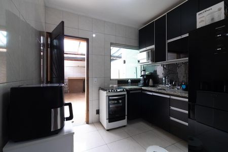 Casa para alugar com 120m², 3 quartos e 2 vagas Casa para alugar com 120m², 3 quartos e 2 vagasCozinha