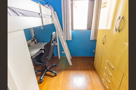 Casa à venda com 60m², 3 quartos e 1 vaga Casa à venda com 60m², 3 quartos e 1 vagaQuarto 1