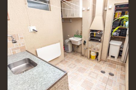 Casa à venda com 60m², 3 quartos e 1 vaga Casa à venda com 60m², 3 quartos e 1 vagaÁrea de Serviço