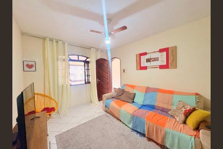 Casa à venda com 163m², 3 quartos e 2 vagasSala