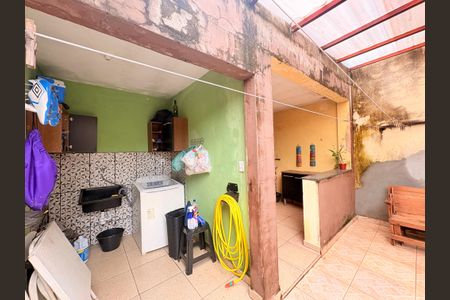 Casa à venda com 163m², 3 quartos e 2 vagasQuintal com churrasqueira