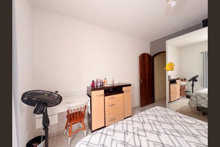 Casa à venda com 163m², 3 quartos e 2 vagasQuarto 3