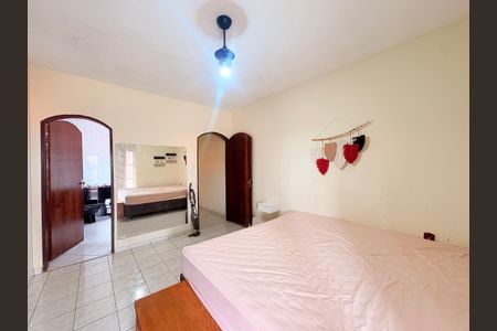 Casa à venda com 163m², 3 quartos e 2 vagasSuíte