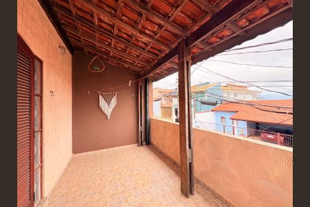Casa à venda com 163m², 3 quartos e 2 vagasVaranda