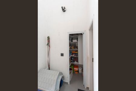 Casa à venda com 150m², 4 quartos e 2 vagas Casa à venda com 150m², 4 quartos e 2 vagasDespensa