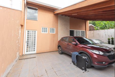 Casa à venda com 150m², 4 quartos e 2 vagas Casa à venda com 150m², 4 quartos e 2 vagasFachada