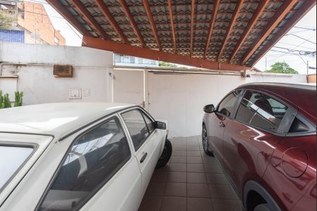 Casa à venda com 150m², 4 quartos e 2 vagas Casa à venda com 150m², 4 quartos e 2 vagasGaragem