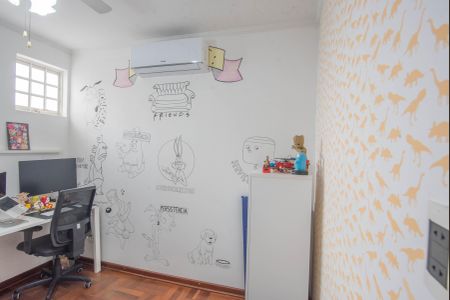 Casa à venda com 150m², 4 quartos e 2 vagas