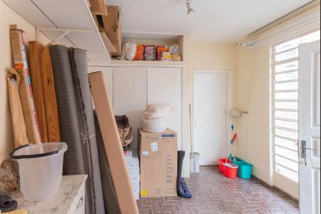 Casa à venda com 150m², 4 quartos e 2 vagas Casa à venda com 150m², 4 quartos e 2 vagasEdícula Área de Serviço