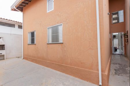 Casa à venda com 150m², 4 quartos e 2 vagas Casa à venda com 150m², 4 quartos e 2 vagasQuintal