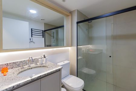 Studio à venda com 32m², 1 quarto e sem vaga Studio à venda com 32m², 1 quarto e sem vagaBanheiro