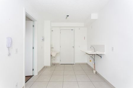 Sala de apartamento para alugar com 1 quarto, 27m² em Guaiauna, São Paulo