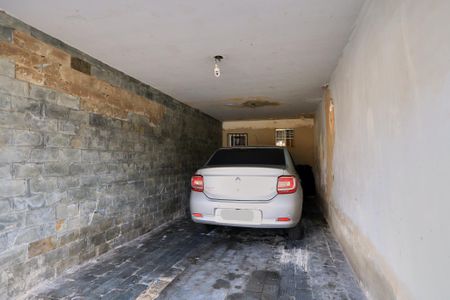 Casa à venda com 360m², 4 quartos e 2 vagas Casa à venda com 360m², 4 quartos e 2 vagasGaragem