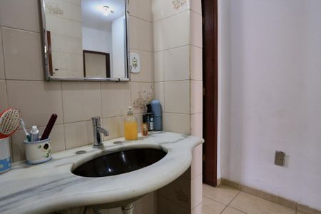 Casa à venda com 360m², 4 quartos e 2 vagas Casa à venda com 360m², 4 quartos e 2 vagasBanheiro