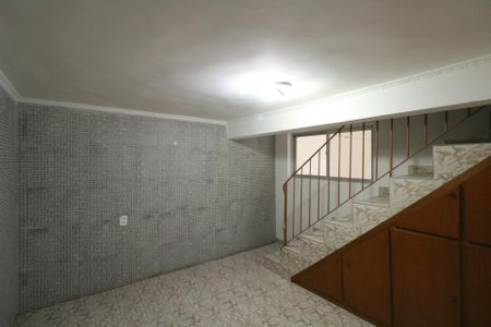 Quarto de casa para alugar com 1 quarto, 40m² em Canhema, Diadema