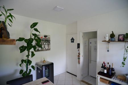 Sala de apartamento à venda com 2 quartos, 58m² em Itanhangá, Rio de Janeiro
