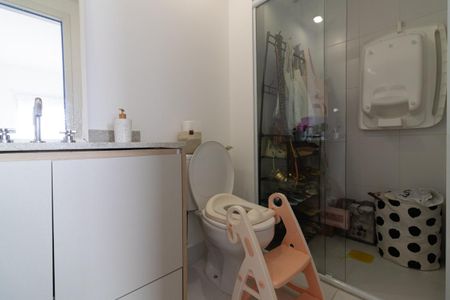 Apartamento à venda com 63m², 2 quartos e 1 vaga Apartamento à venda com 63m², 2 quartos e 1 vagaBanheiro da Suíte