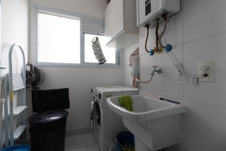 Apartamento à venda com 63m², 2 quartos e 1 vaga Apartamento à venda com 63m², 2 quartos e 1 vagaCozinha e Área de Serviço