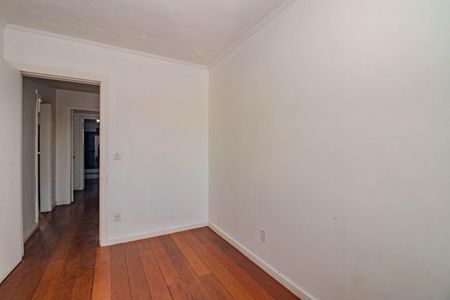 Quarto 1 de apartamento para alugar com 3 quartos, 230m² em Sarandi, Porto Alegre