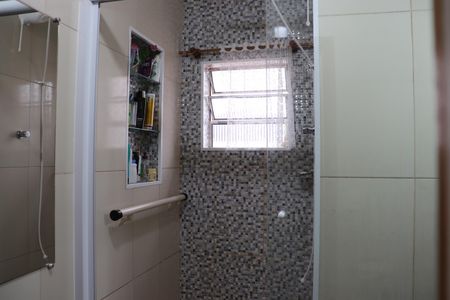 Casa à venda com 125m², 3 quartos e 2 vagasBanheiro 1
