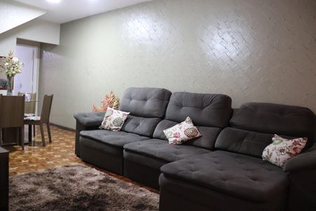 Sala de casa à venda com 3 quartos, 125m² em Jardim Vila Formosa, São Paulo