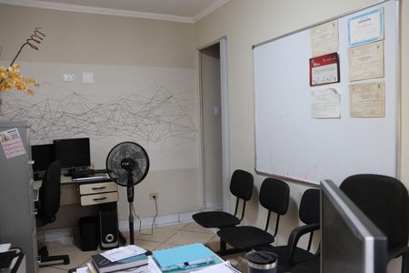Casa à venda com 125m², 3 quartos e 2 vagasEdícula - Escritório