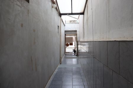 Casa à venda com 125m², 3 quartos e 2 vagasCorredor Externo