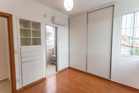 Apartamento à venda com 89m², 3 quartos e 2 vagas Apartamento à venda com 89m², 3 quartos e 2 vagasSuíte
