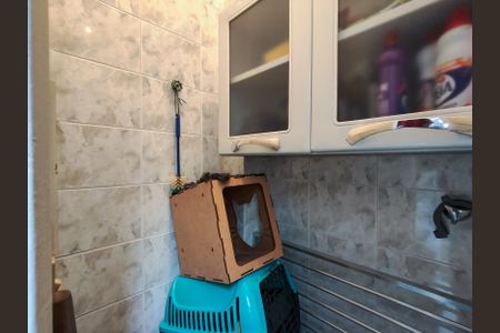 Apartamento para alugar com 60m², 2 quartos e sem vagaBanheiro de serviço