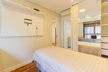 Suíte de apartamento para alugar com 1 quarto, 47m² em Vila Anglo Brasileira, São Paulo