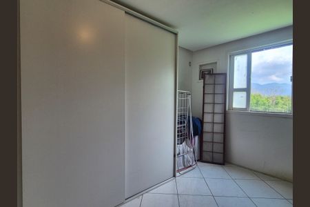 Casa de condomínio à venda com 220m², 4 quartos e 3 vagas Casa de condomínio à venda com 220m², 4 quartos e 3 vagasQuarto 3