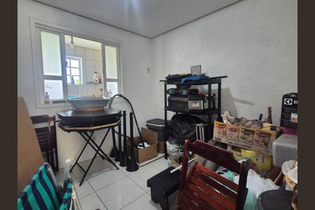 Casa de condomínio à venda com 220m², 4 quartos e 3 vagas Casa de condomínio à venda com 220m², 4 quartos e 3 vagasQuarto