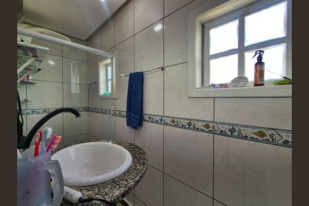 Casa de condomínio à venda com 220m², 4 quartos e 3 vagas Casa de condomínio à venda com 220m², 4 quartos e 3 vagasSuíte