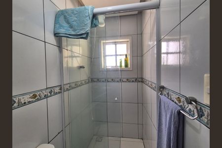Casa de condomínio à venda com 220m², 4 quartos e 3 vagas Casa de condomínio à venda com 220m², 4 quartos e 3 vagasBanheiro