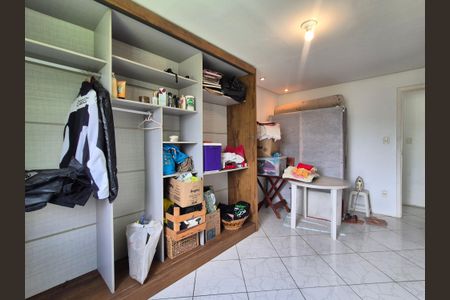 Casa de condomínio à venda com 220m², 4 quartos e 3 vagas Casa de condomínio à venda com 220m², 4 quartos e 3 vagasQuarto 3