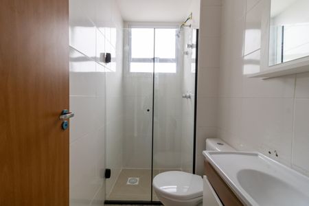 Apartamento para alugar com 55m², 2 quartos e 2 vagas Apartamento para alugar com 55m², 2 quartos e 2 vagasBanheiro