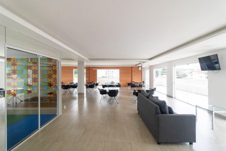 Apartamento para alugar com 55m², 2 quartos e 2 vagas Apartamento para alugar com 55m², 2 quartos e 2 vagasÁrea comum - Salão de festas