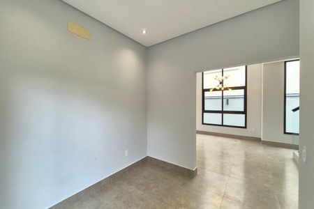 Casa de condomínio à venda com 280m², 3 quartos e 2 vagasSala de TV