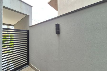 Casa de condomínio à venda com 280m², 3 quartos e 2 vagasVista da sala de TV