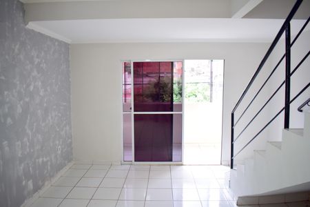 Apartamento para alugar com 123m², 2 quartos e 2 vagasSala