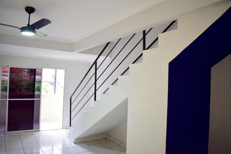 Apartamento para alugar com 123m², 2 quartos e 2 vagasSala